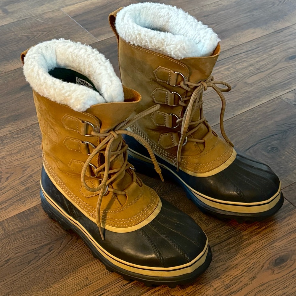 Sorel Caribou Winter Boots Size 9 Tan & Black Waterproof